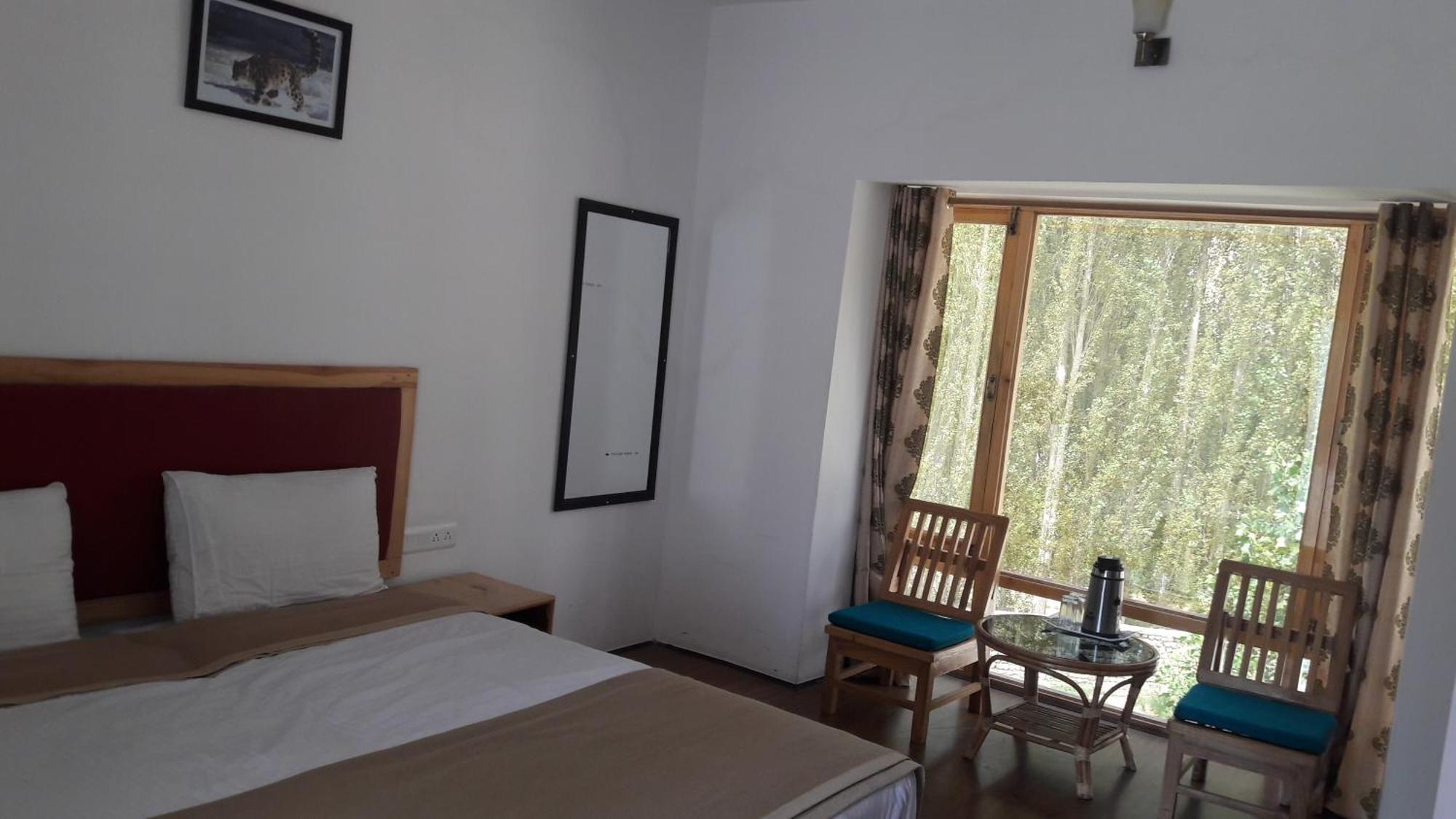 Hotel Lhalingkha Leh Ngoại thất bức ảnh