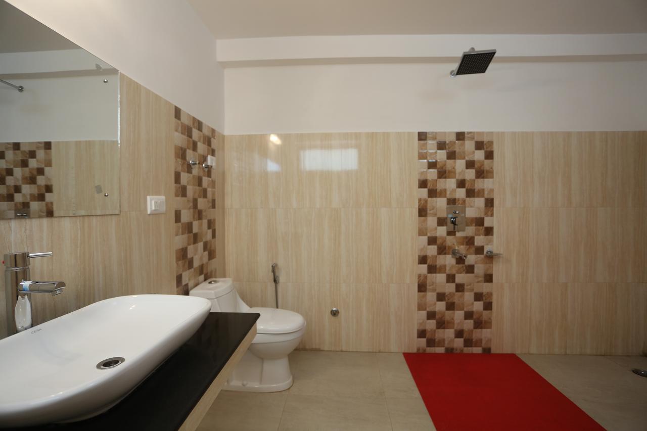 Hotel Lhalingkha Leh Ngoại thất bức ảnh